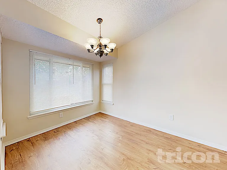 1865 Shannon Lake Dr — Photo 4