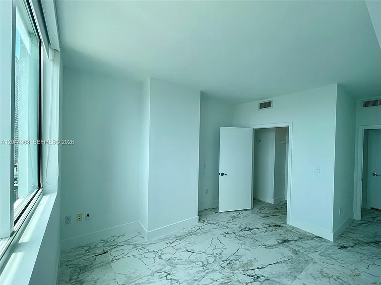 253 NE 2nd St #2409 — Photo 24