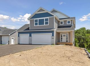 9664 Carbon Ct, Inver Grove Heights, MN 55076