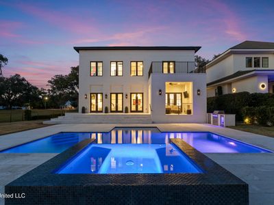 924 E Beach Blvd, Gulfport, MS, 39501