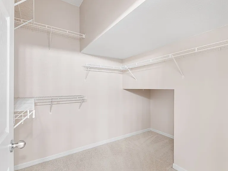 10077 Moorshire Cir — Photo 10