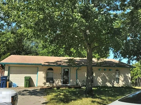 217 Springbranch Dr, Garland, TX 75043