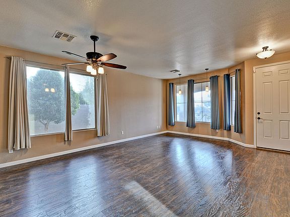 5th image of 14416 W Crocus Dr
