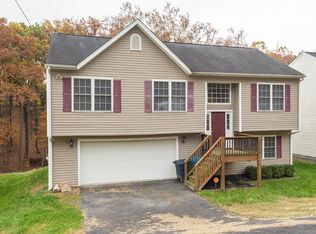 4820 Autumn Ln NW, Roanoke, VA 24017