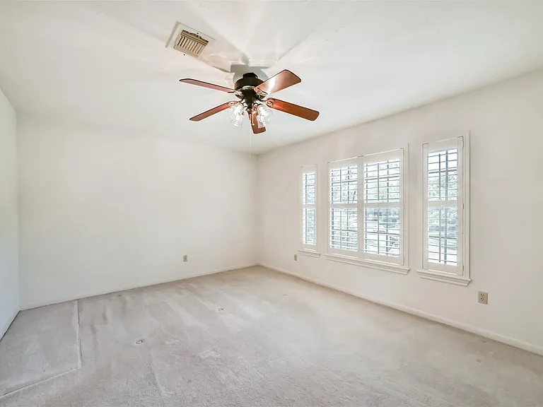 2214 Cherrytree Ridge Ln — Photo 35