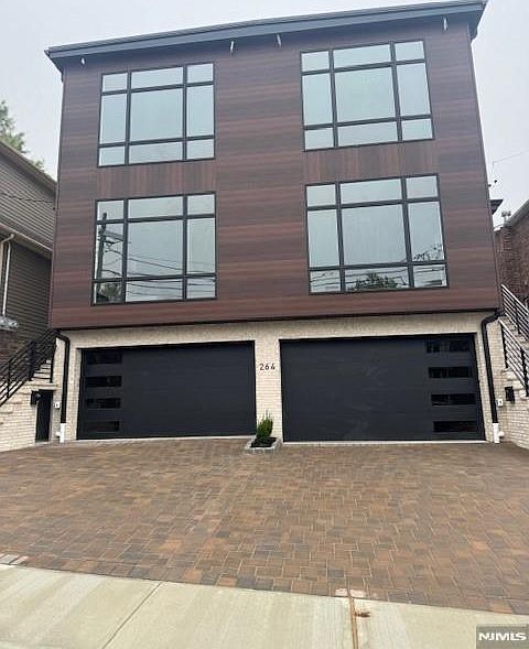 1st image of 264 11th St Unit A