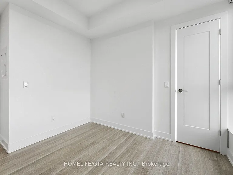 60 Central Park Dr #2413 — Photo 23