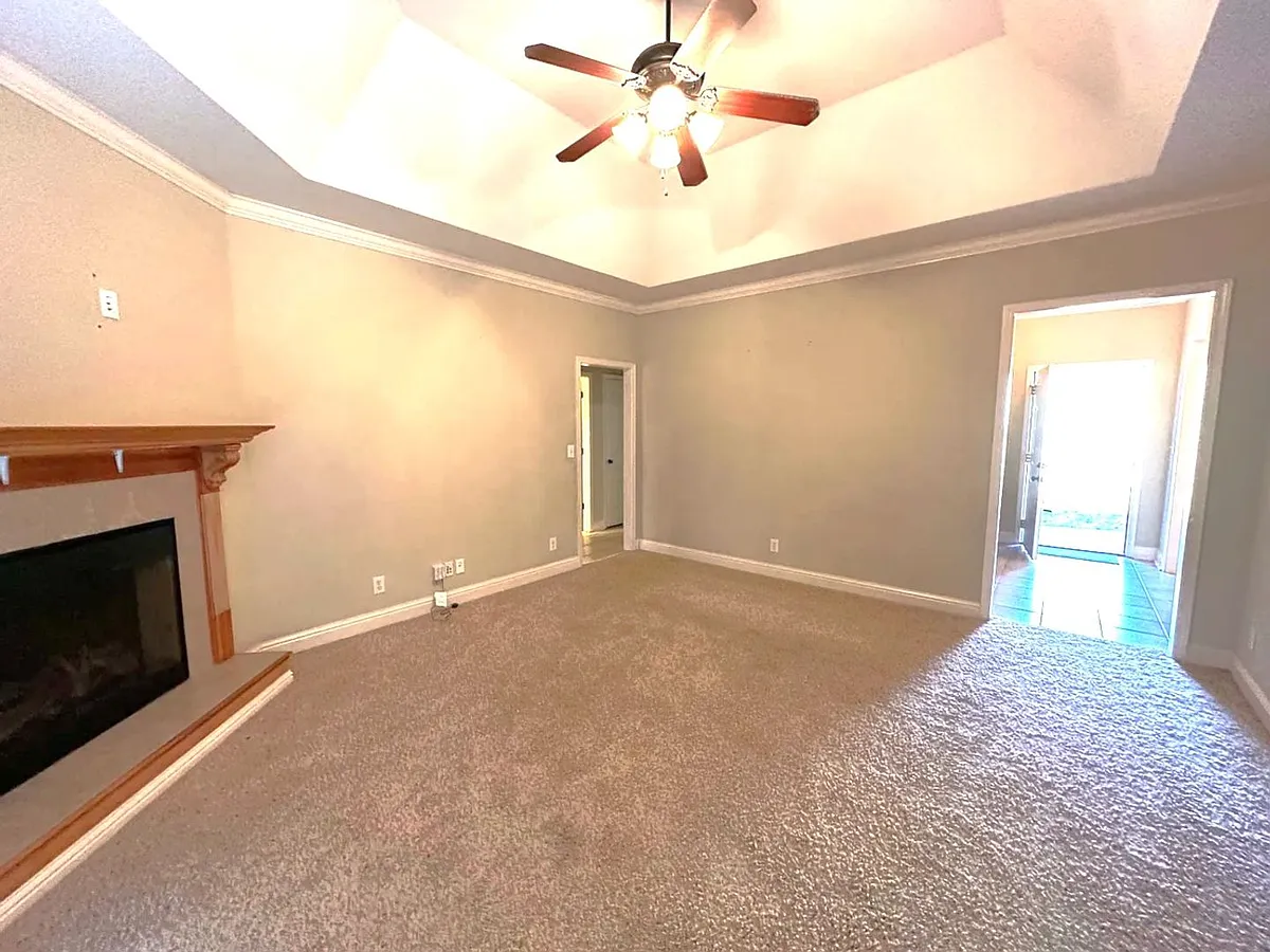 Building Photo - 168 Woodhaven Ln