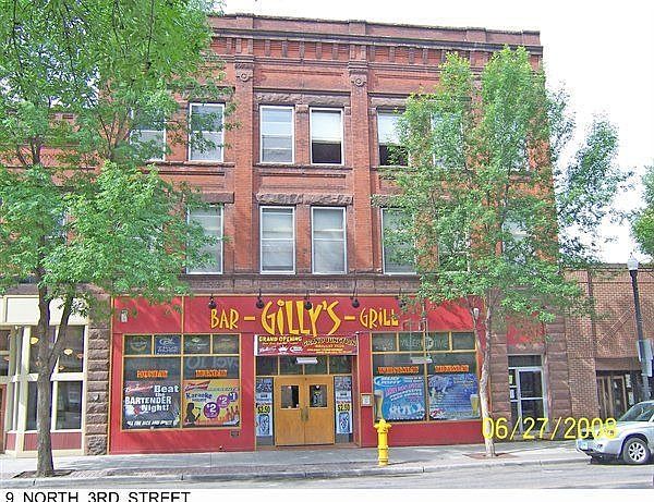 9.5 N 3rd st #1 - gilly's (2)