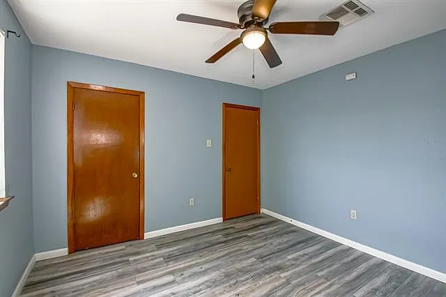 429 Olive Ave — Photo 17