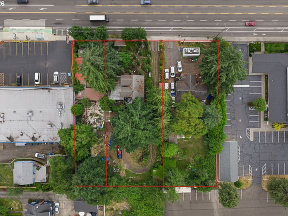 2nd image of 10140 SE Division St