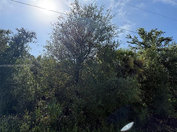 4th image of 145 S Utopia St