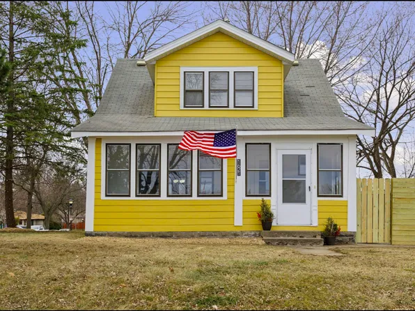 1621 Arcade St, Saint Paul, MN 55106
