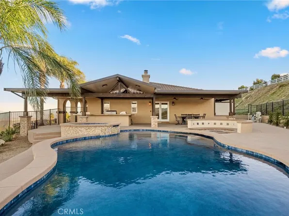 40055 Valle Vis, Murrieta, CA 92562