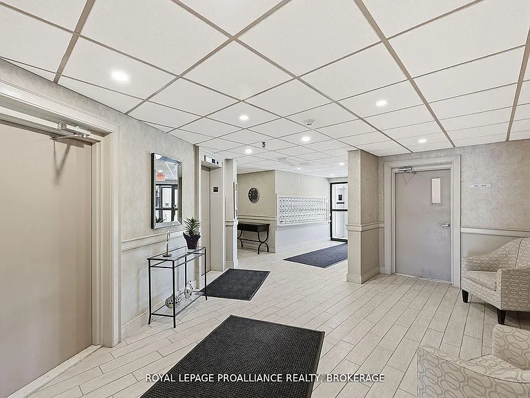 358 Queen Mary Rd #611 — Photo 3