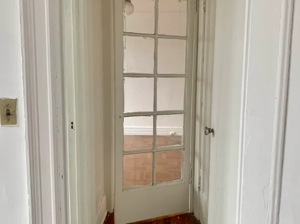 409 Edgecomb Avenue image 11 of 15