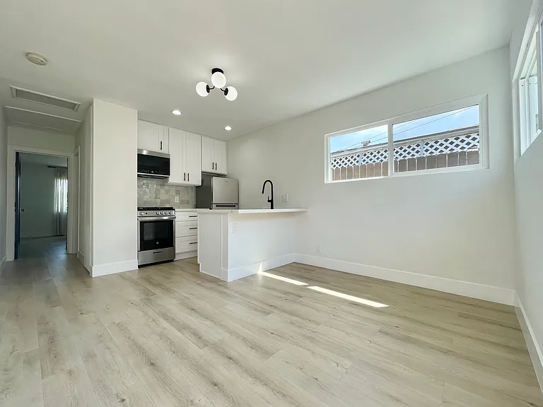 Kitchen/Living Room