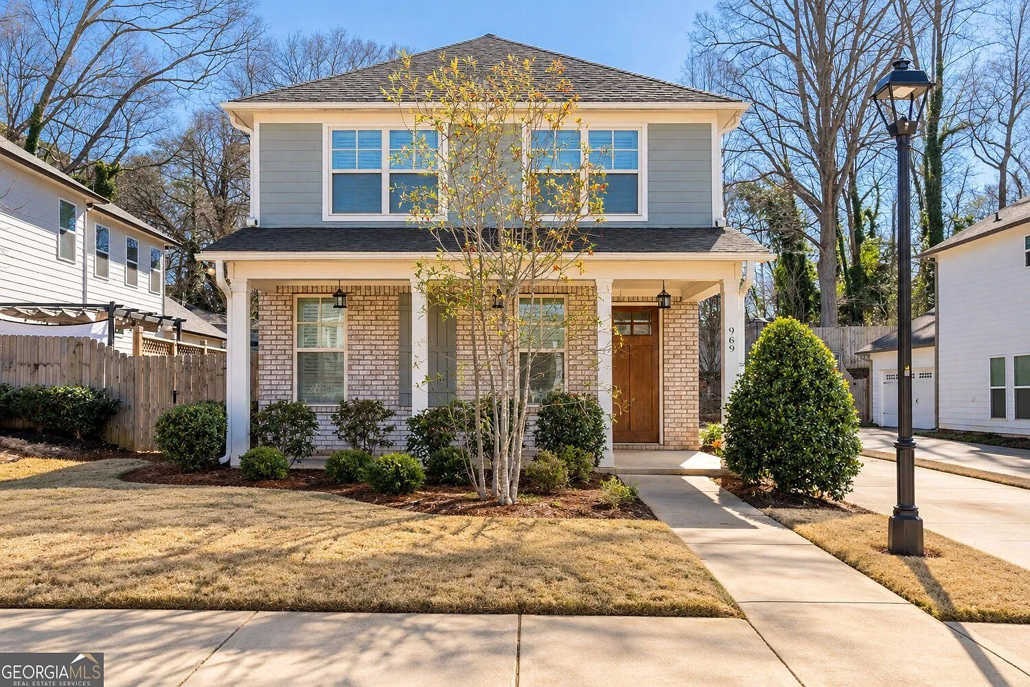 4 bed, 2.5 bath, 2052 sqft, $3,600 — Photo 1