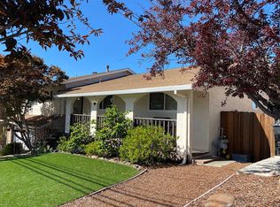 880 Crestview Dr, San Carlos, CA 94070