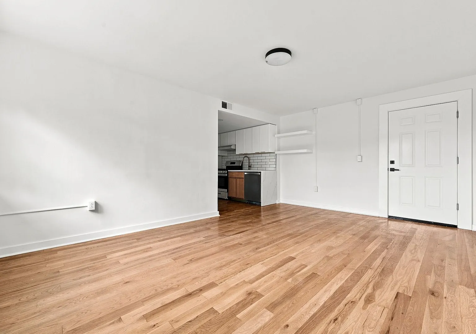 5440 Fifth Ave — Photo 3