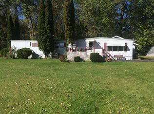 1975 W Frontier Rd, Little Suamico, WI 54141