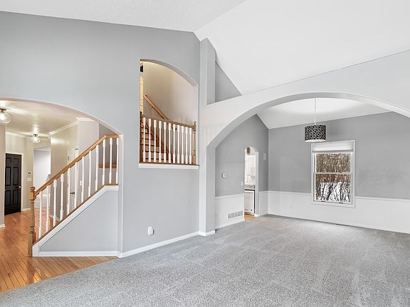 5th image of 501 Ely Ct S