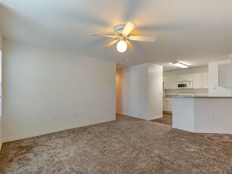 Windchase Apartments — Photo 22