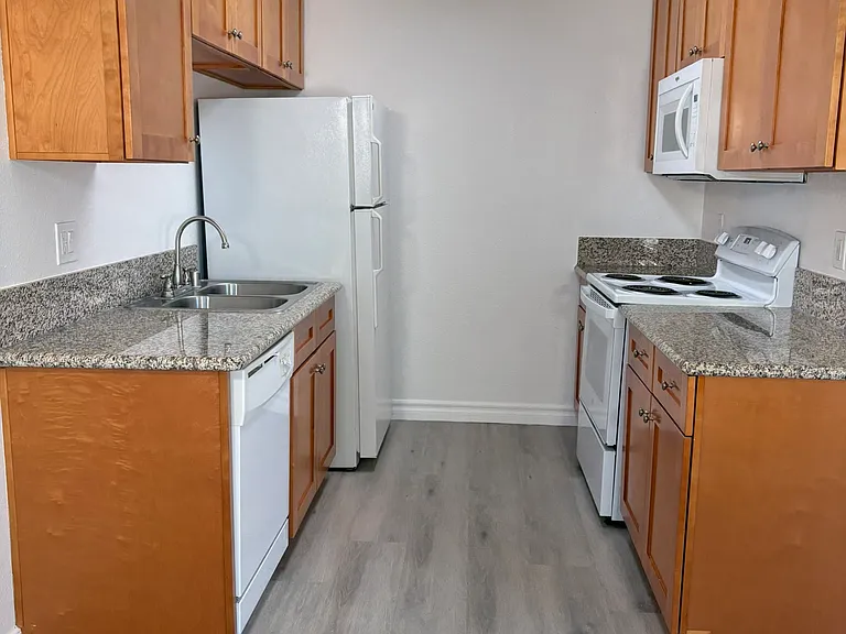 Apt 62 Kitchen