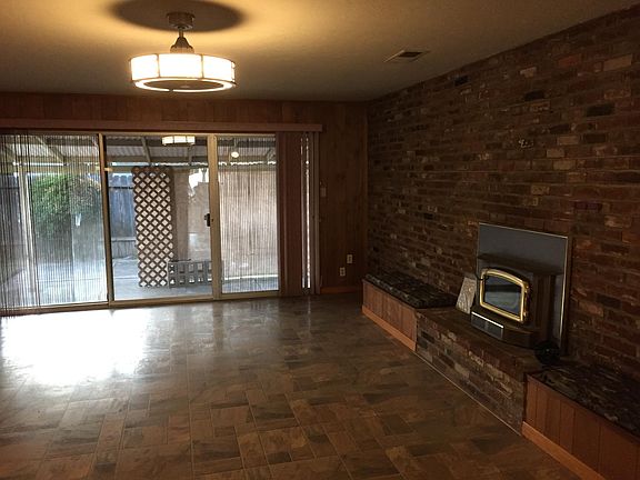 5th image of 5350 Bonniemae Way