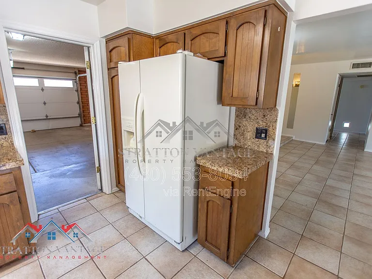 10700 E Hope Dr — Photo 15