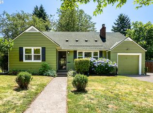 8800 NE Siskiyou St, Portland, OR