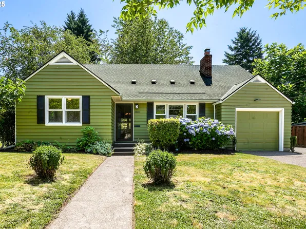 8800 NE Siskiyou St, Portland, OR 97220