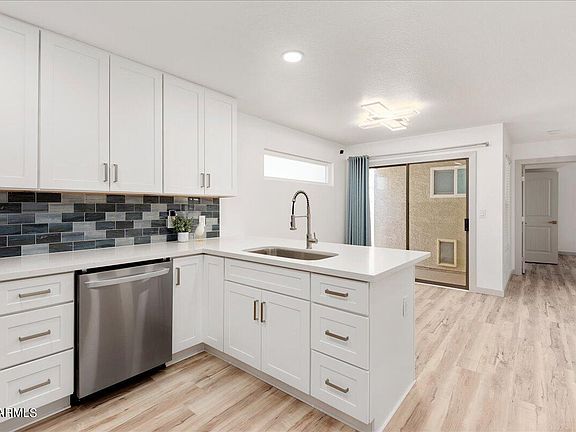 4th image of 8870 W Bluefield Avenue