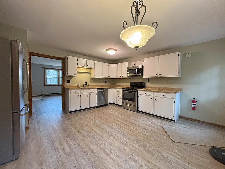 Kitchen (Similar Unit)