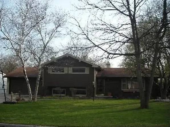 508 Karen Ln, Green Bay, WI 54301