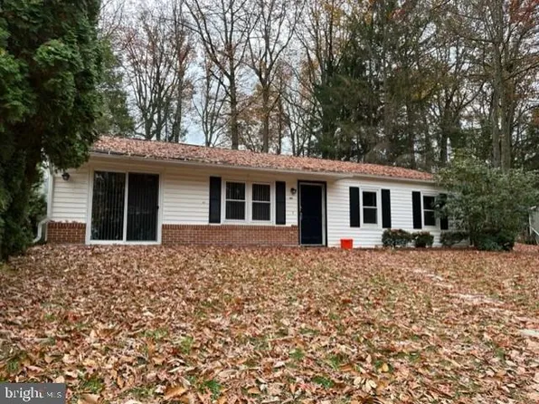 1938 Fairwood Ln, State College, PA 16803