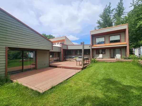 221 South SCHMIDT AVENUE, Marshfield, WI 54449