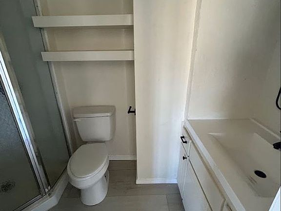 2nd image of 9803 Larkspur Ln