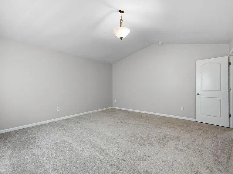 152 Evvalane Dr — Photo 9