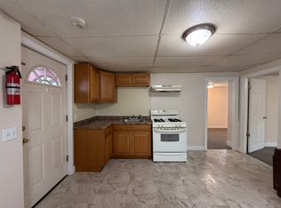 84 Meadow St FLOOR 2, Pawtucket, RI 02860