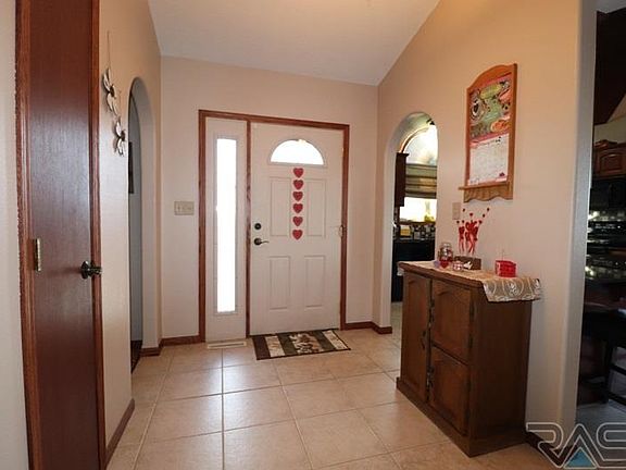 2nd image of 700 S Shebal Ave
