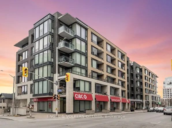 101 Richmond Rd #218, Ottawa, ON K1Z 0A6