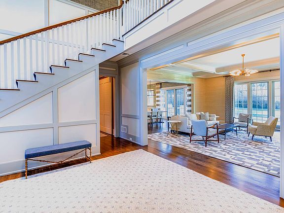 4th image of 202 Head Of Pond Rd