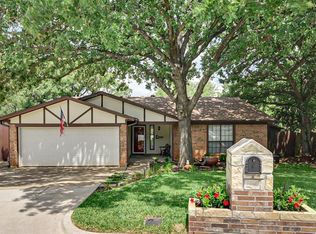 5306 Bright Star Trl, Arlington, TX 76017