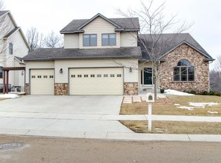 615 22nd Ave SW, Rochester, MN 55902