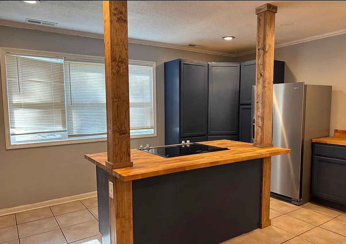3 bed, 1282 sqft, $1,750 — Photo 4
