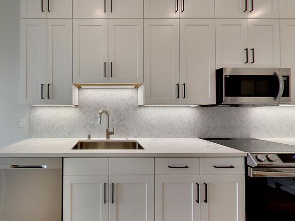 4th image of 635 Fulton St #5
