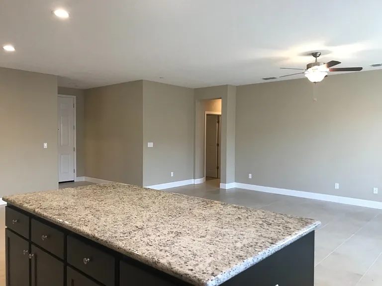 1627 Marsh Ct — Photo 9