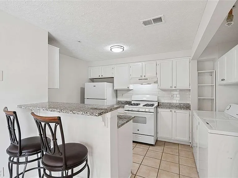 1465 Keys Crossing Dr NE — Photo 11