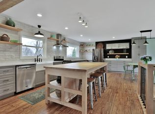 2116 Fairmeadows Rd, Stillwater, MN 55082